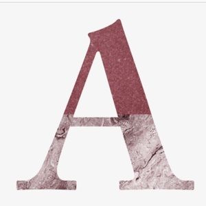 Hi everyone! I would love you to follow my closet!